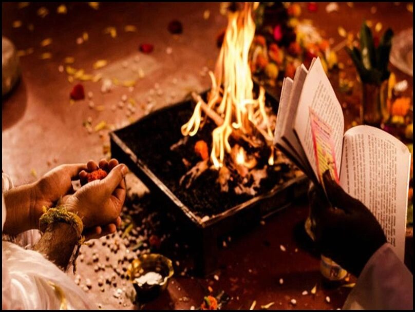 हवन: हिन्दू धर्म में हर पूजा के बाद क्यों किया जाता है हवन 