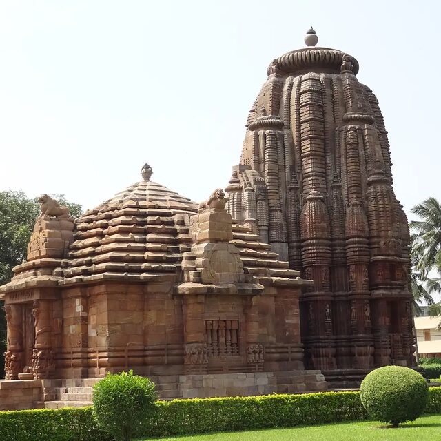 Book an Online Pandit Near You in Bhubaneswar for All Pujas & Havans