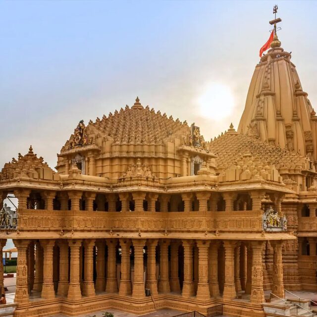 Book an Online Pandit Near You in Kanpur for All Pujas & Havans