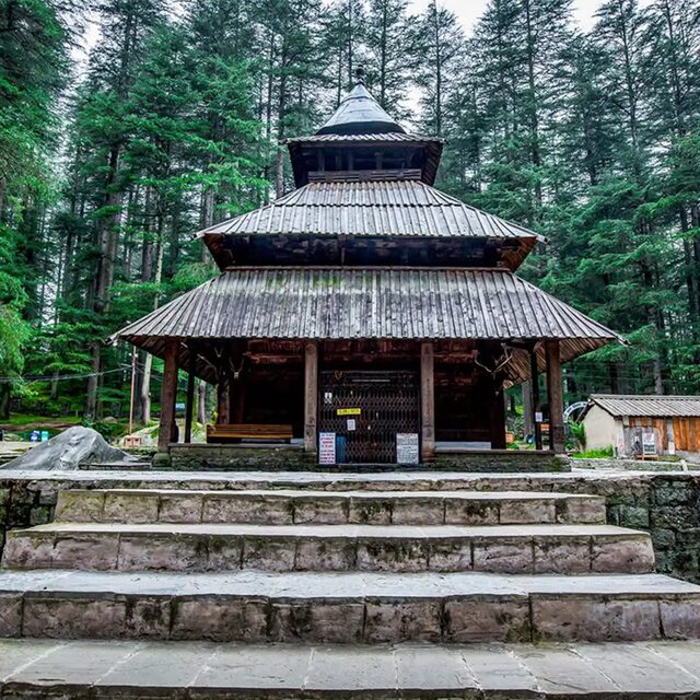 Book an Online Pandit Near You in Manali for All Pujas & Havans