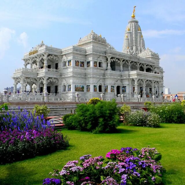 Book an Online Pandit Near You in Vrindavan for All Pujas & Havans