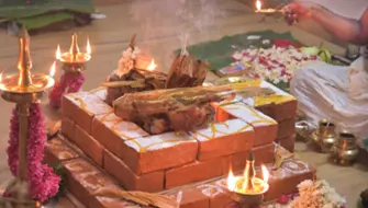 Bengali Pandit in Hyderabad for Griha Pravesh Puja 